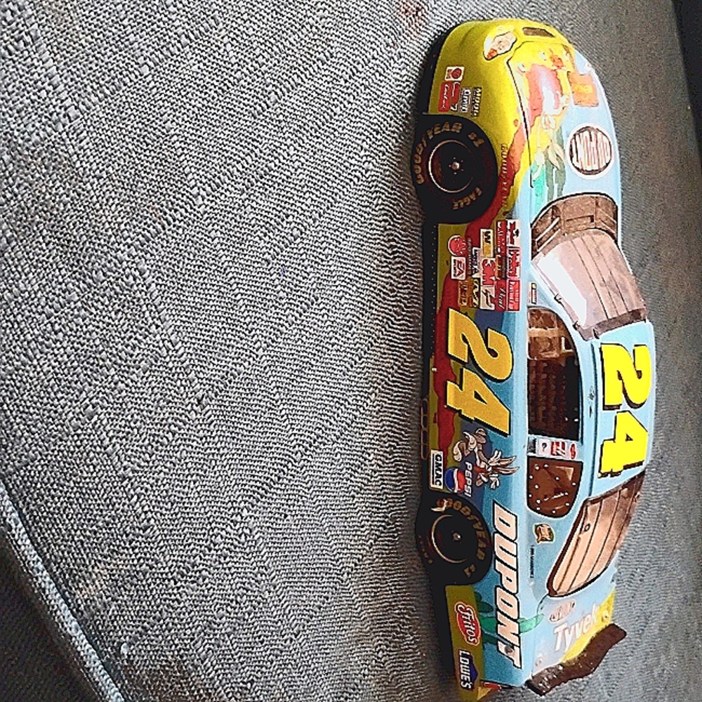 Jeff Gordon Looney Toons Edition Racecar